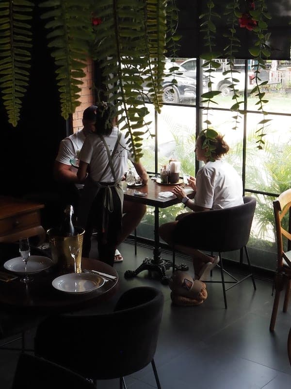 Toast Lamai: afternoon room